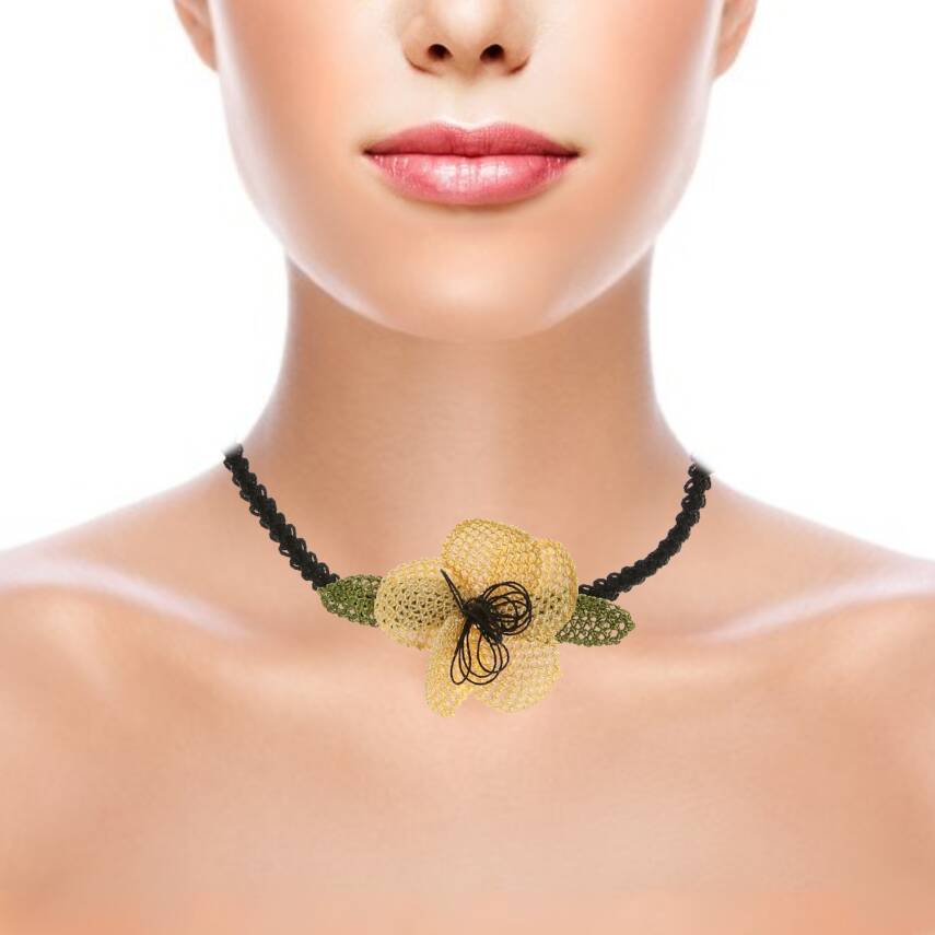 Kolye Menekşe Çiçekli Tasma Kolye Elişi İğne Oyası 50 Cm Sarı-Siyah - 2