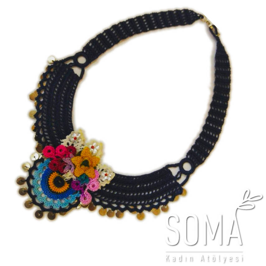 Kolye Yarımay Kolye Pullu Çiçekli Motifli Elişi Tığ Oyası 40-50 Cm Renkli Lacivert - 5